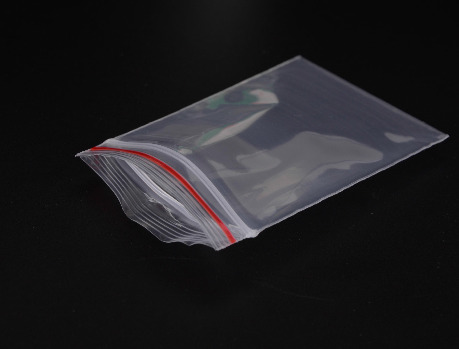 PE自封袋包装示意图